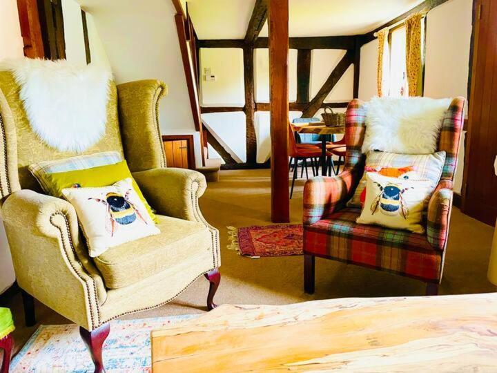 Pool Cottage Bed!-2 Bed Cottage With Dog Walking Trails And Local Pub On Your Doorstep! Popular Walking Trails Nearby-Malvern Hills And The Brockhampton Estate- Peaceful Village On The Border Of Hereford And วุร์สเตอร์ ภายนอก รูปภาพ