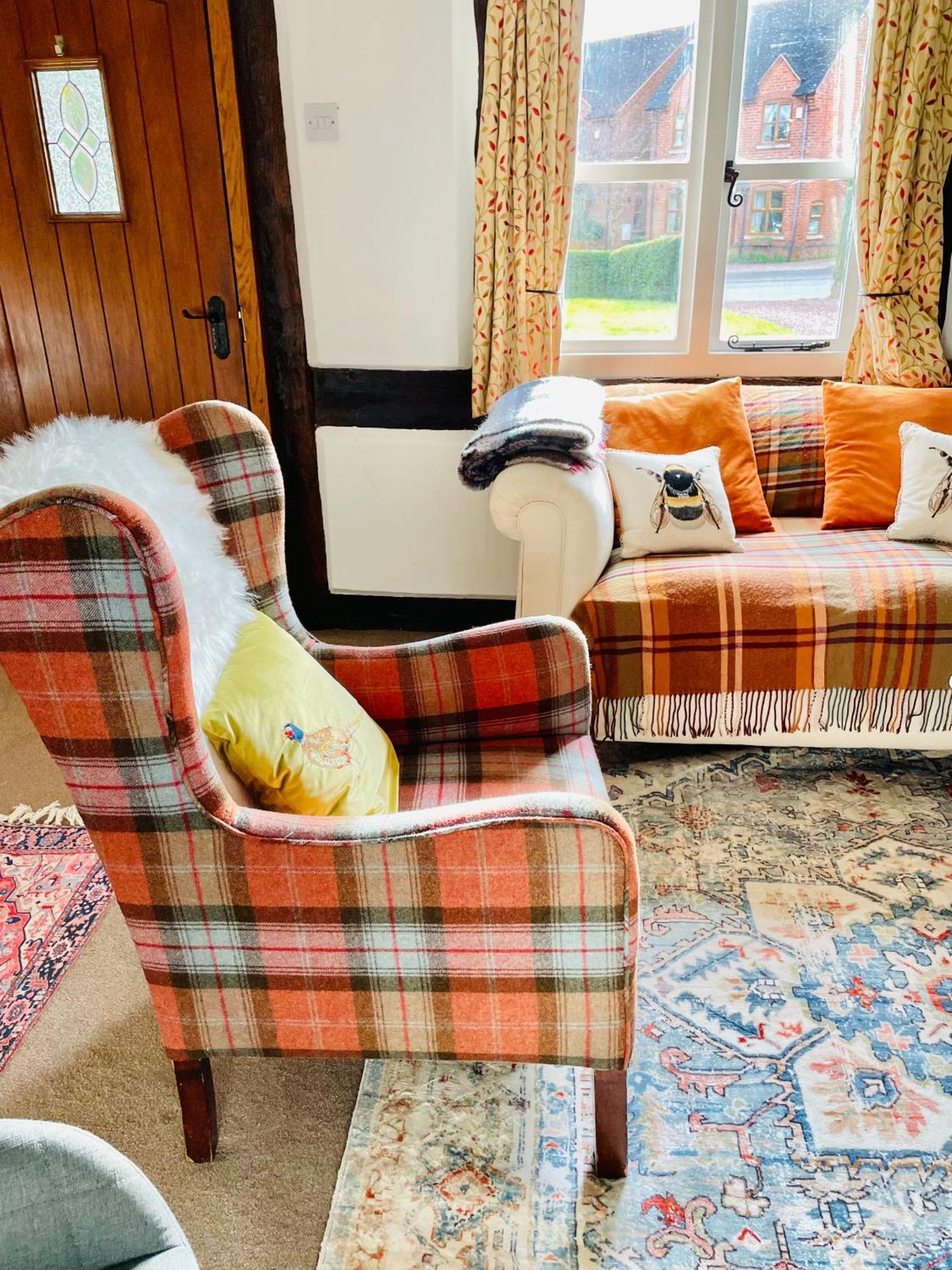 Pool Cottage Bed!-2 Bed Cottage With Dog Walking Trails And Local Pub On Your Doorstep! Popular Walking Trails Nearby-Malvern Hills And The Brockhampton Estate- Peaceful Village On The Border Of Hereford And วุร์สเตอร์ ภายนอก รูปภาพ