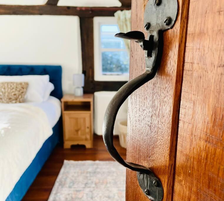 Pool Cottage Bed!-2 Bed Cottage With Dog Walking Trails And Local Pub On Your Doorstep! Popular Walking Trails Nearby-Malvern Hills And The Brockhampton Estate- Peaceful Village On The Border Of Hereford And วุร์สเตอร์ ภายนอก รูปภาพ